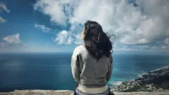 Psykologer har pekat ut tre tecken på att du mår bra när du är ensam.