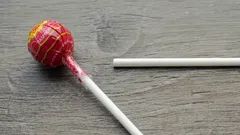 Varför finns det ett extra hål i klubban till en isglass?