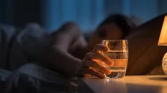 Varför man inte bör dricka vatten på kvällen och hur det påverkar ditt välbefinnande