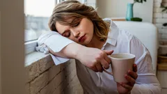 Vanliga orsaker: varför du känner dig trött under dagen även efter en god natts sömn