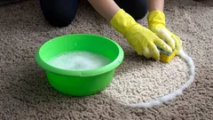 Mattan blir som ny igen: 6 av de vanligaste och mest envisa fläckarna du behöver kunna få bort på rätt sätt