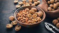Vad är nyttigare: mandlar eller valnötter? Det finns ett entydigt svar på den frågan.